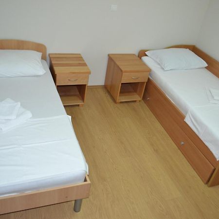 Apartments Domane Nenad Неум Екстериор снимка