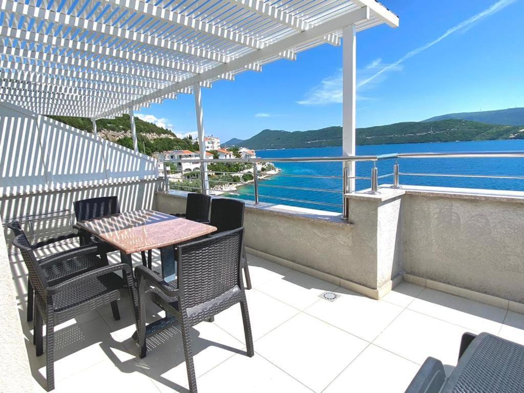 Apartments Domane Nenad Неум Екстериор снимка
